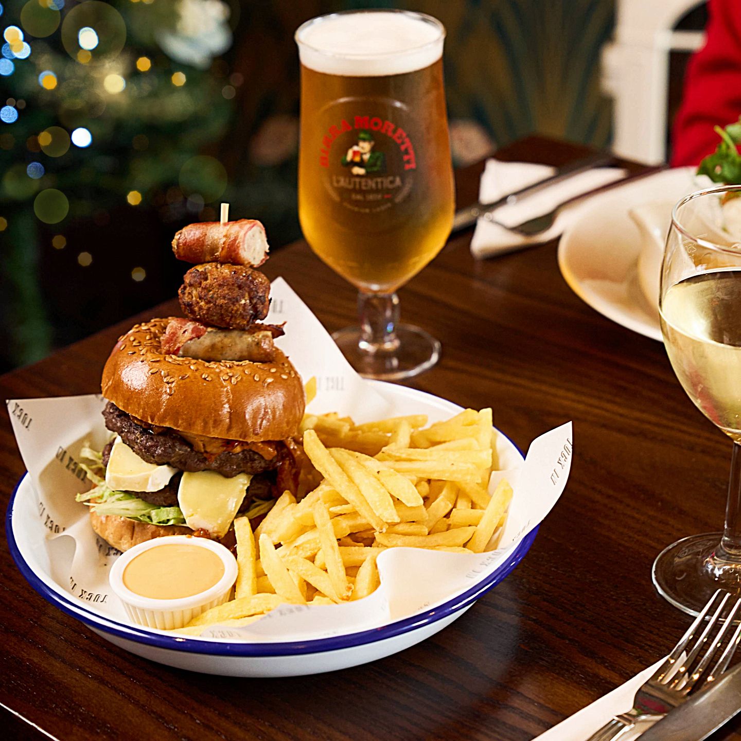 Festive Lunch & Dinner at The Saxon Arms in Witham Essex CM81FQ